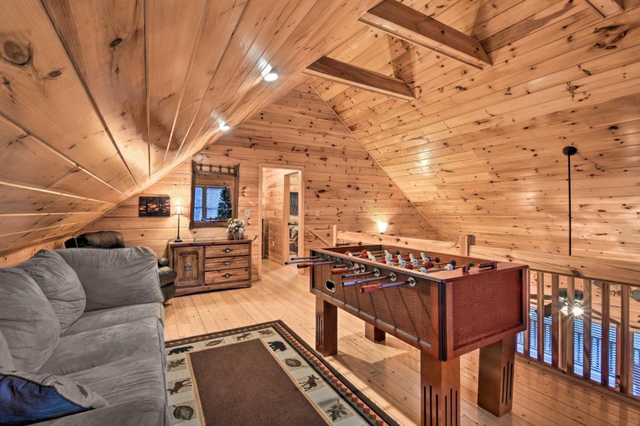 Riverside Ellijay Cabin With Hot Tub And Game Room Exterior foto